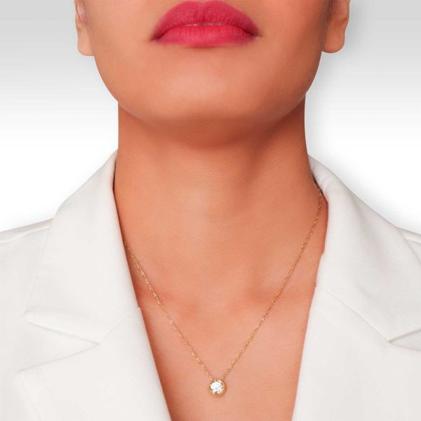 Solitaire gold necklace